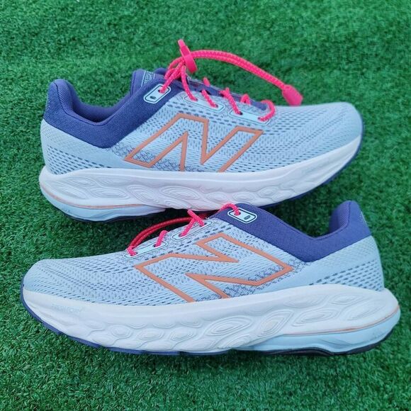 New Balance Shoes - New Balance Fresh Foam 860 - Women's running shoes - Size 9.5